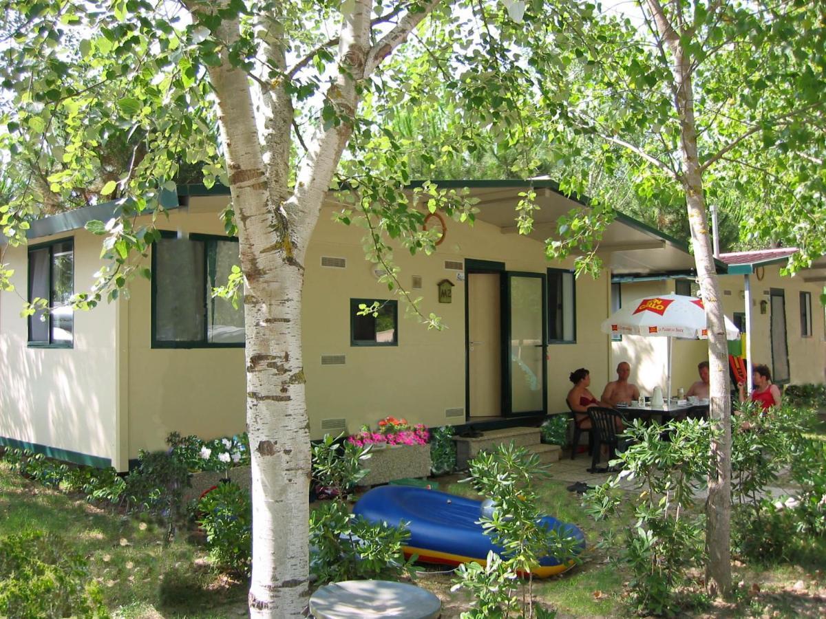Camping Badiaccia Village Кастильоне дел Лаго Екстериор снимка