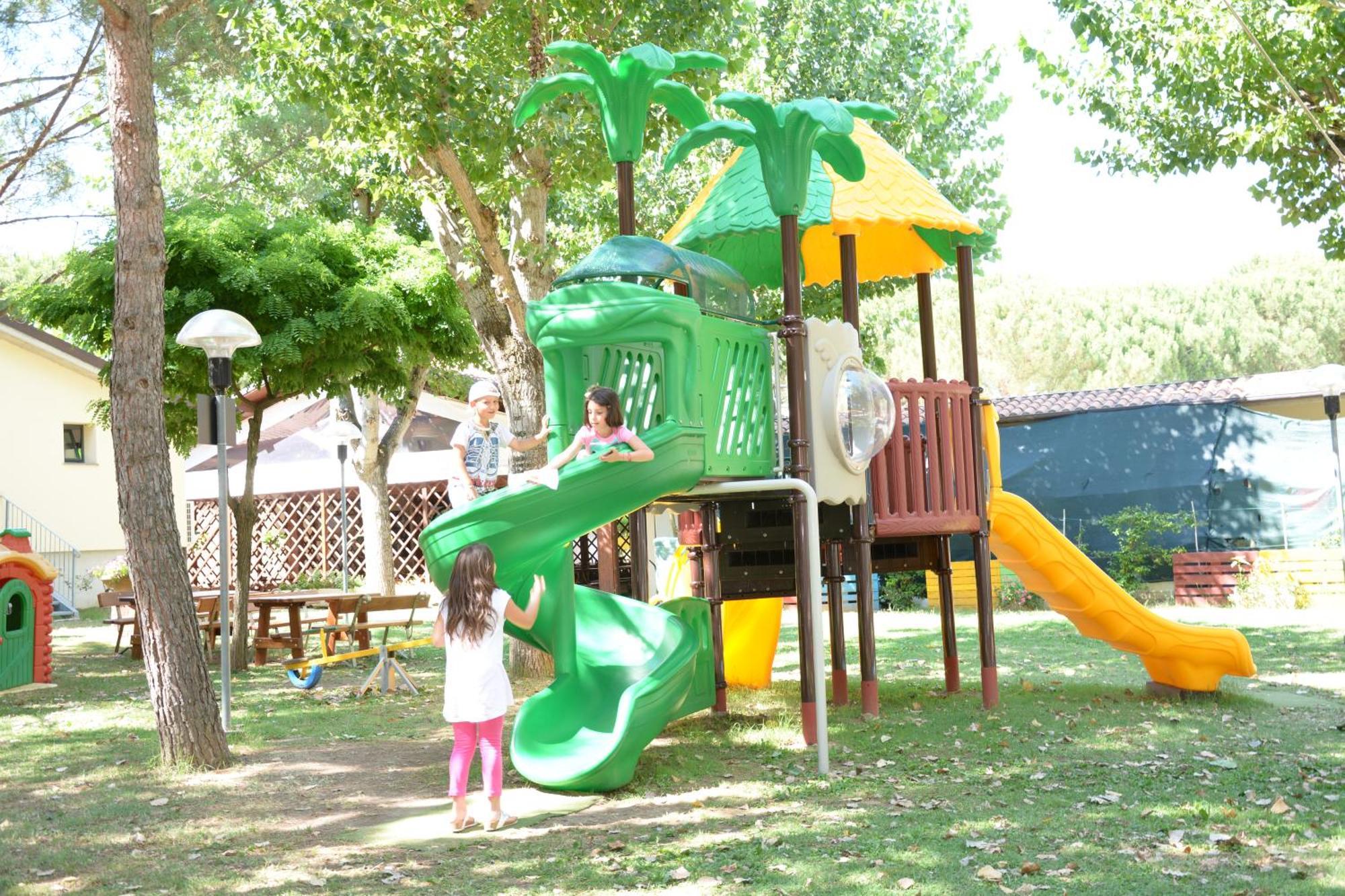 Camping Badiaccia Village Кастильоне дел Лаго Екстериор снимка